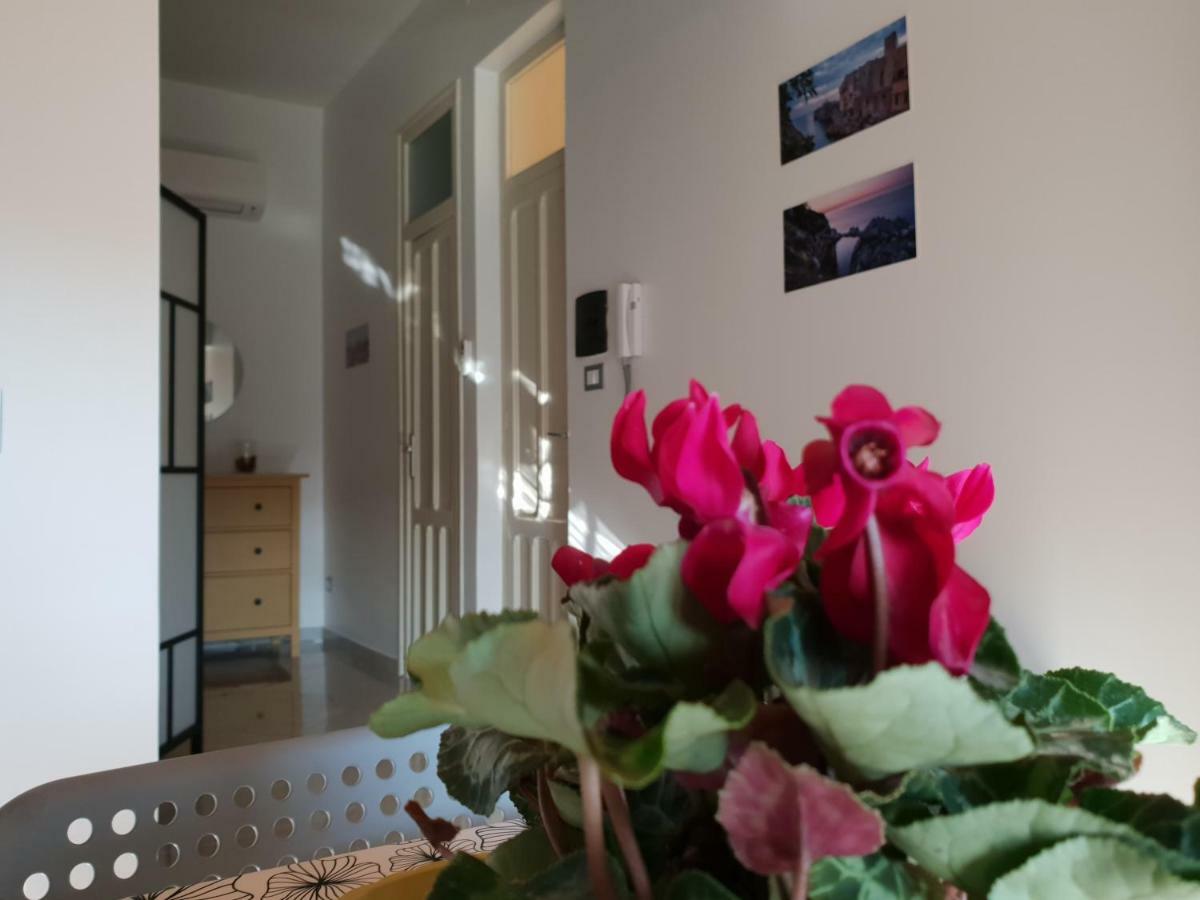Rifinito Bilocale In Centro, Casa Verdi, 2° Piano Apartamento Bagheria Exterior foto