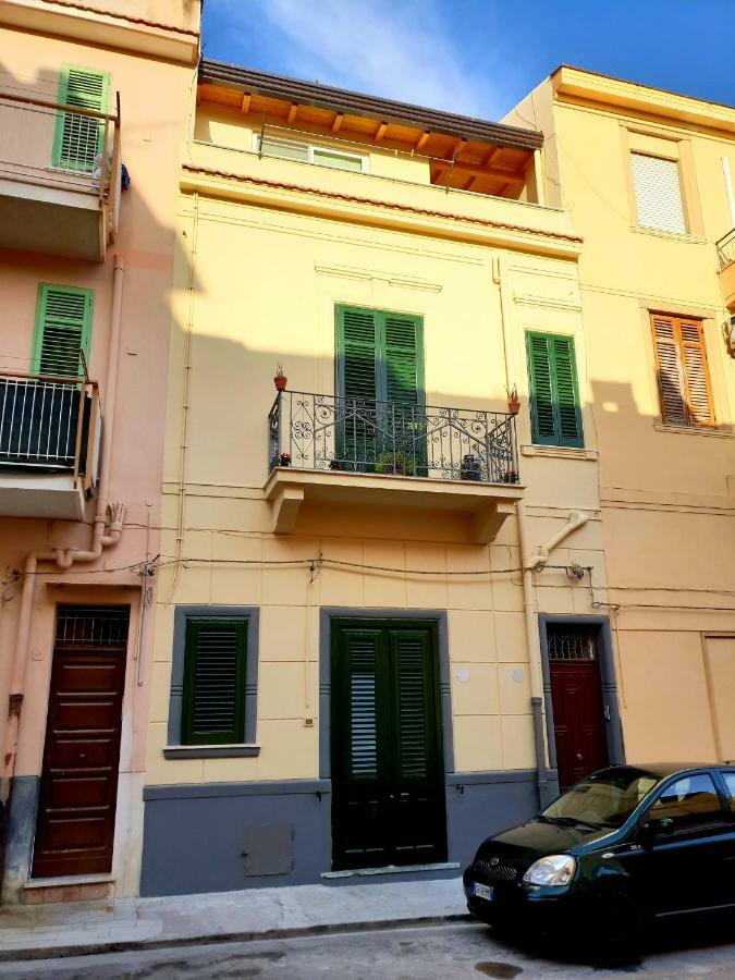 Rifinito Bilocale In Centro, Casa Verdi, 2° Piano Apartamento Bagheria Exterior foto